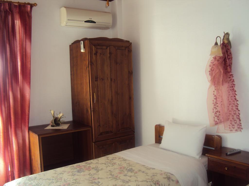 Vassilis Guesthouse Rapsáni Pokoj fotografie